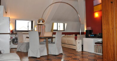 Property in Milan for sale, small and prestigious penthouse in the city center